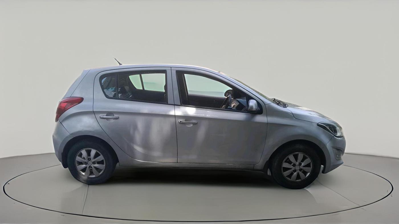 2013 Hyundai i20 SPORTZ 1.2, Petrol, Manual, 1,54,074 km, exterior