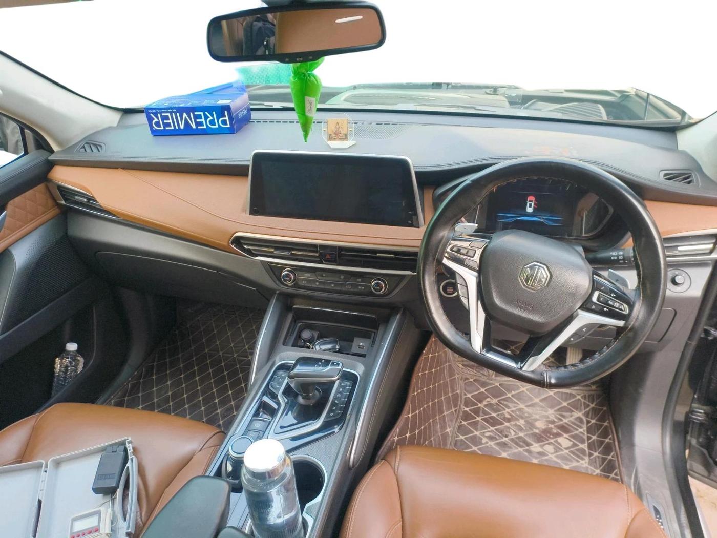 2020 MG GLOSTER SAVVY 6 STR 2.0 TWIN TURBO 4WD, Diesel, Automatic, 54,783 km, interior