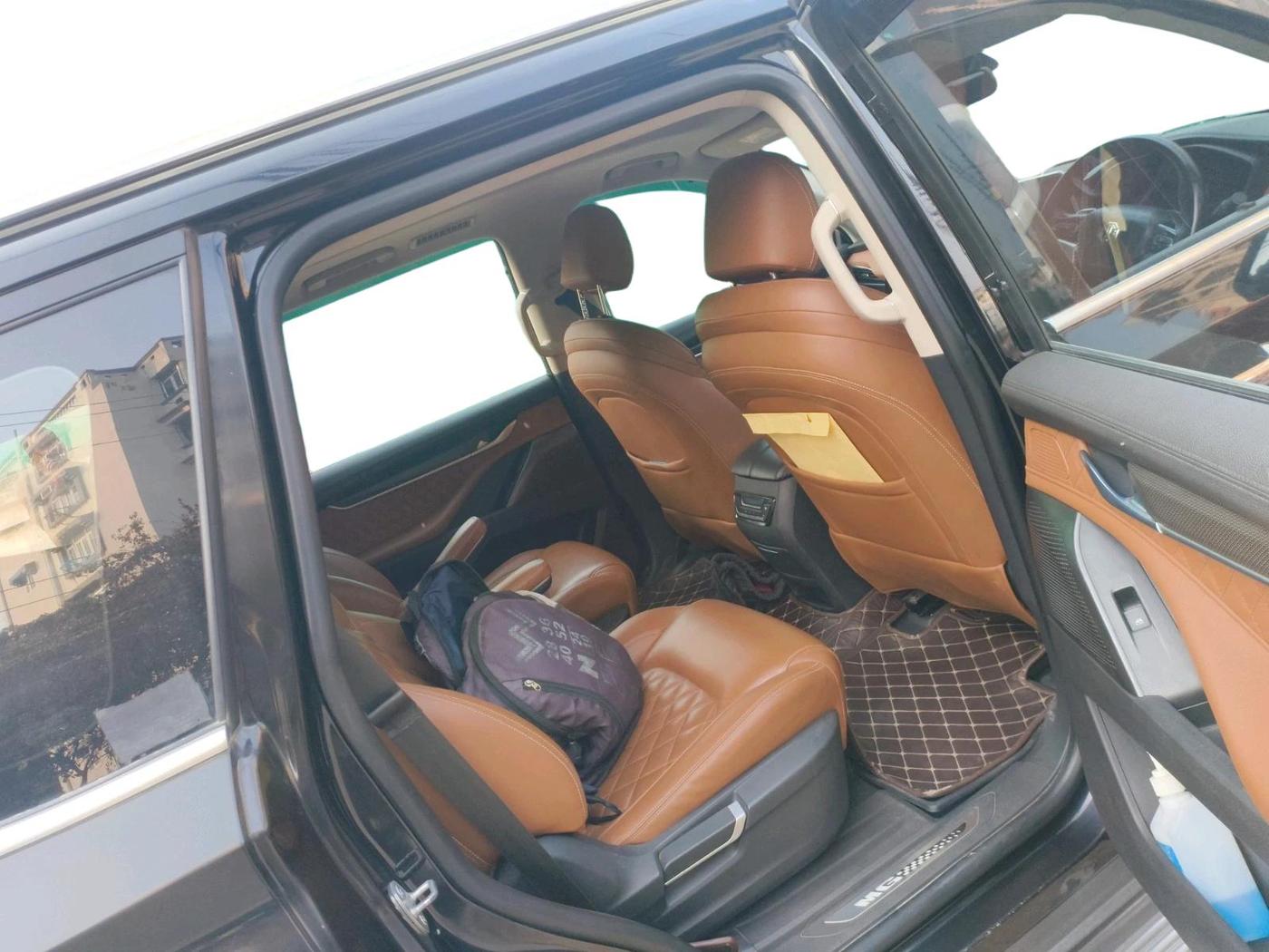 2020 MG GLOSTER SAVVY 6 STR 2.0 TWIN TURBO 4WD, Diesel, Automatic, 54,783 km, interior