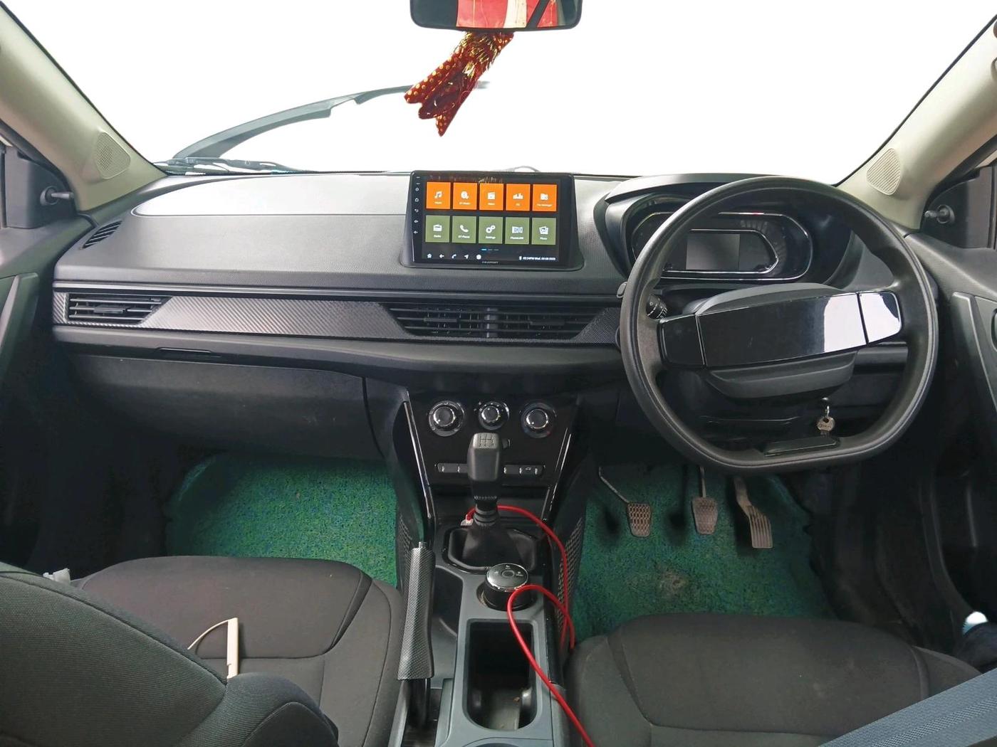 2024 Tata NEXON SMART 1.2 PETROL, Petrol, Manual, 44,035 km, interior