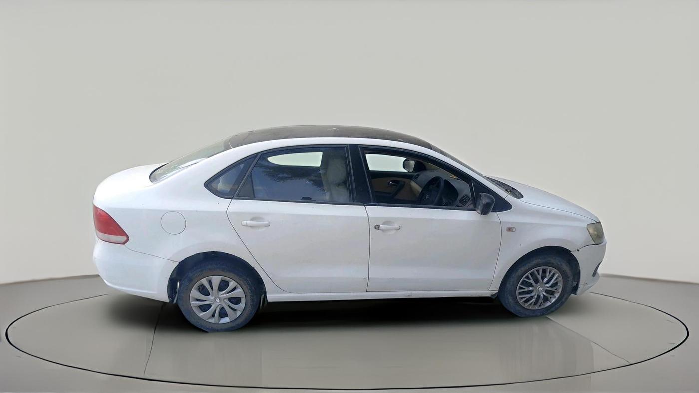 2011 Volkswagen Vento TRENDLINE DIESEL 1.6, Diesel, Manual, 1,02,772 km, exterior