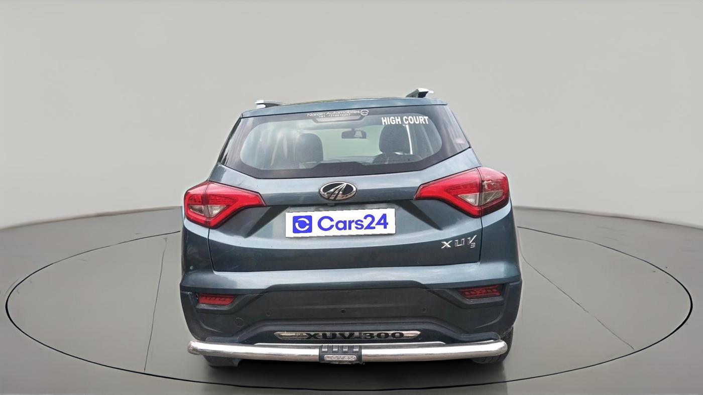 2021 Mahindra XUV300 W4 1.5 DIESEL, Diesel, Manual, 84,700 km, exterior