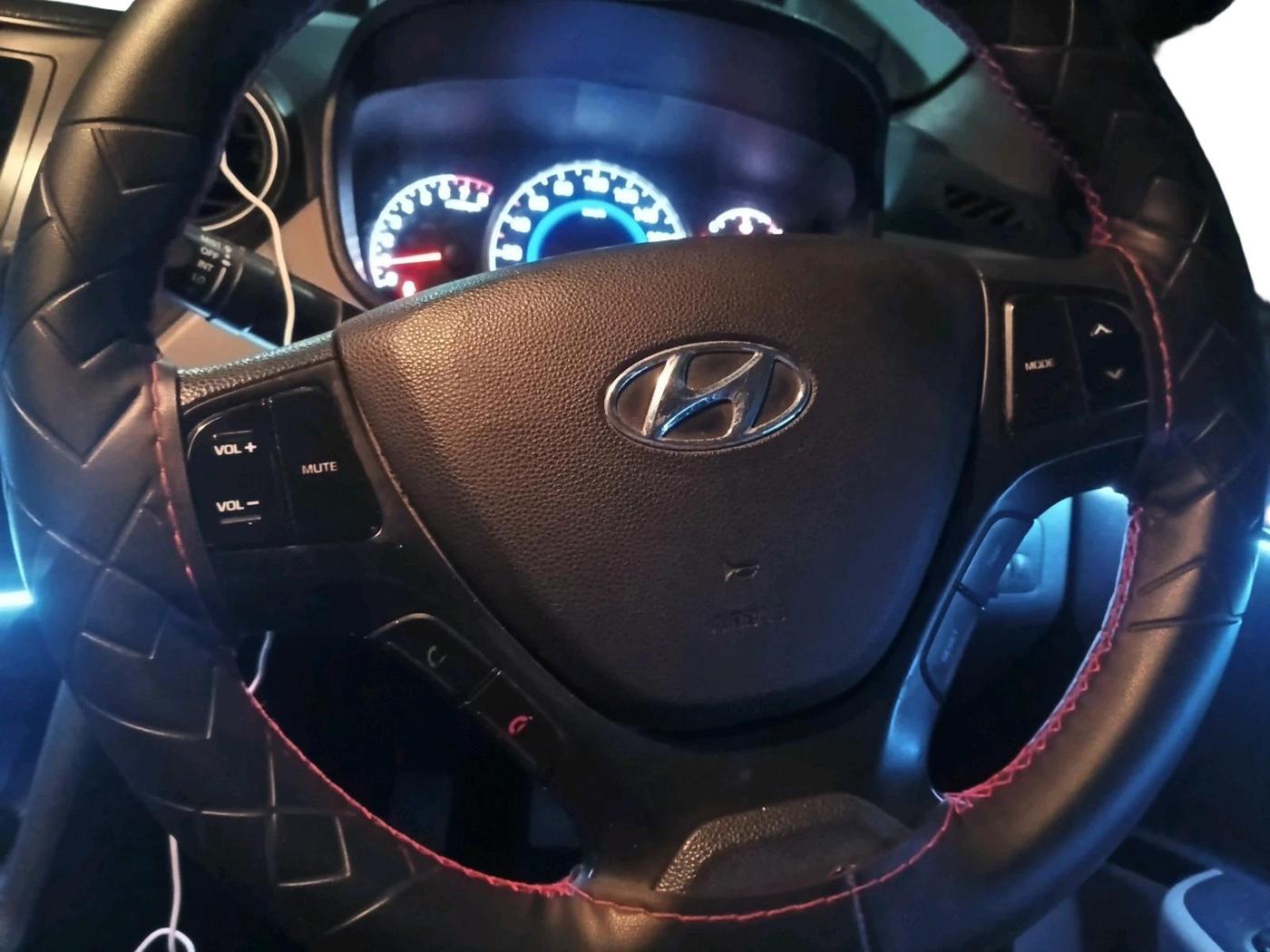 2017 Hyundai Grand i10 SPORTZ 1.2 KAPPA VTVT, Petrol, Manual, 70,026 km, interior