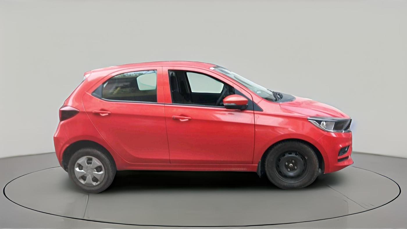 2022 Tata Tiago XT (O) PETROL, Petrol, Manual, 8,071 km, exterior