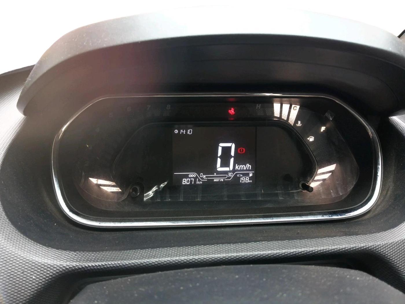 2022 Tata Tiago XT (O) PETROL, Petrol, Manual, 8,071 km, interior