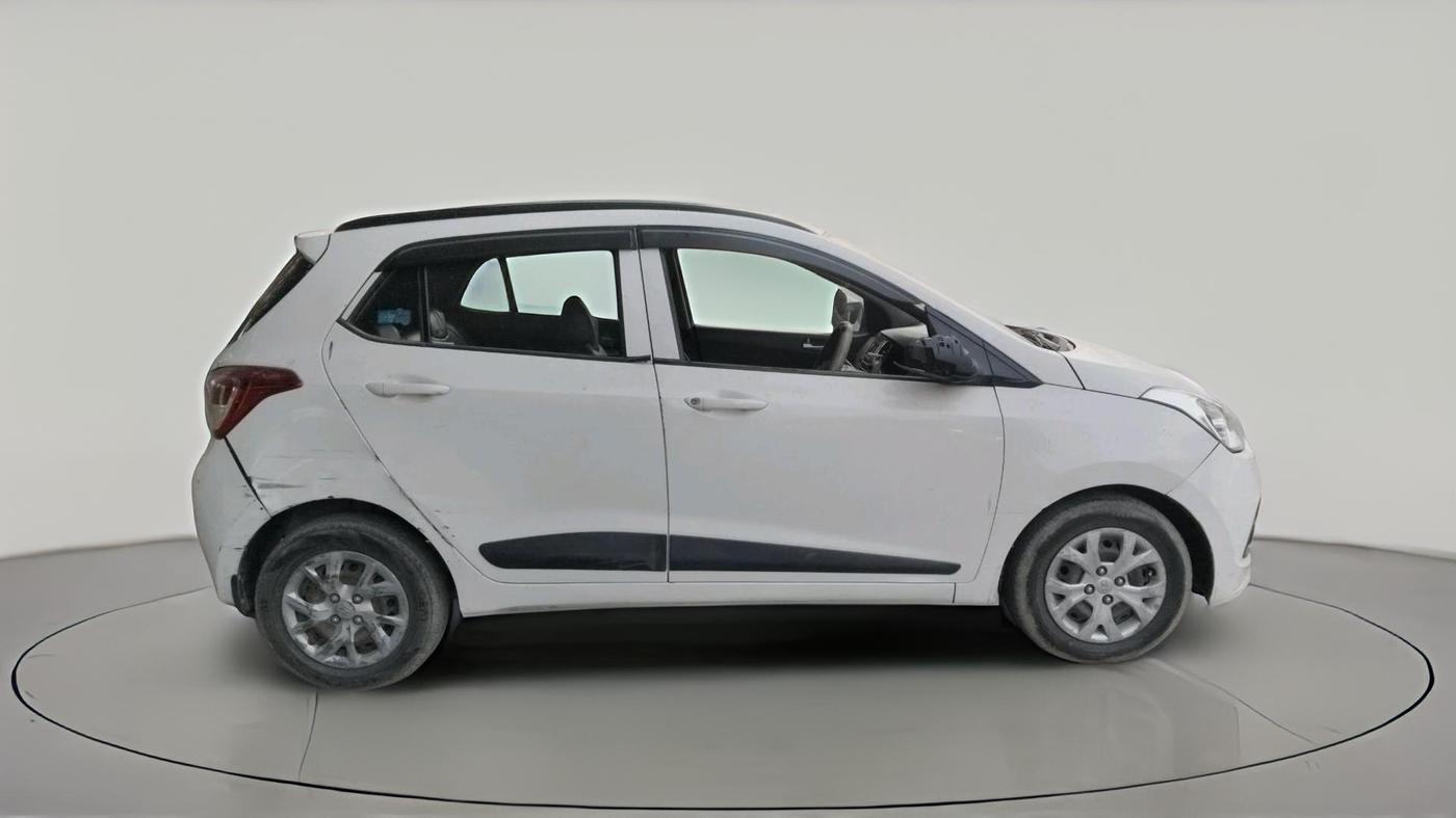 2016 Hyundai Grand i10 SPORTZ 1.1 CRDI, Diesel, Manual, 1,86,590 km, exterior