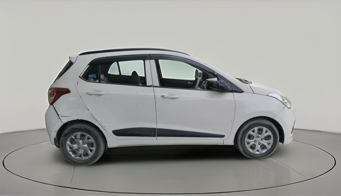 2016 Hyundai Grand i10 SPORTZ 1.1 CRDI, Diesel, Manual, 1,86,590 km, exterior