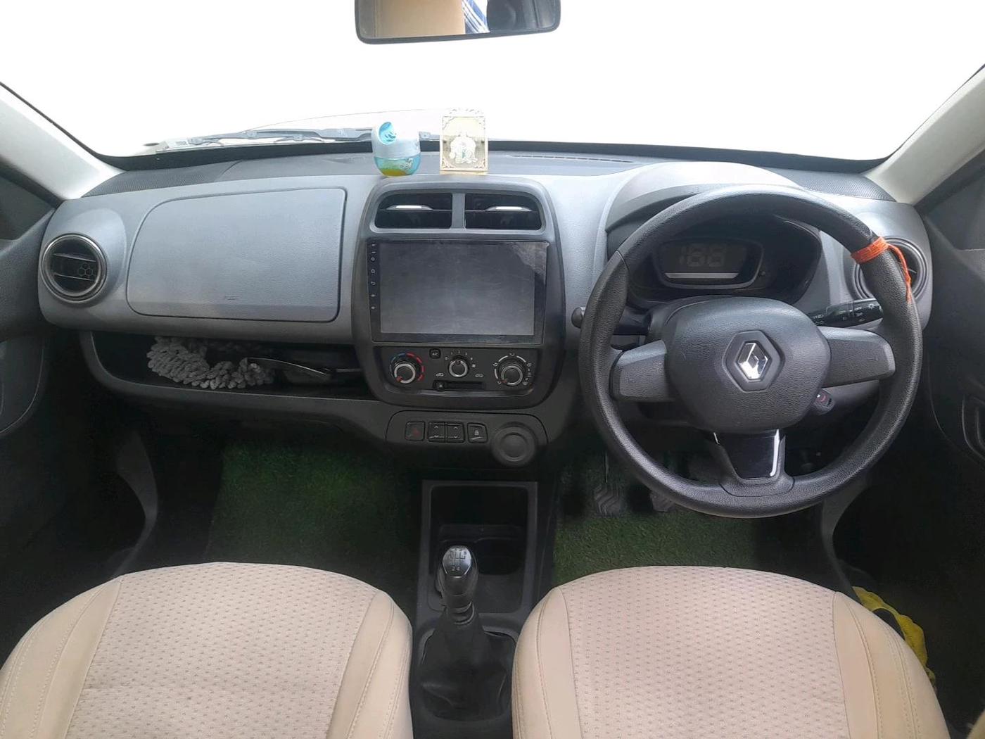 2017 Renault Kwid RXT 0.8, Petrol, Manual, 35,444 km, interior