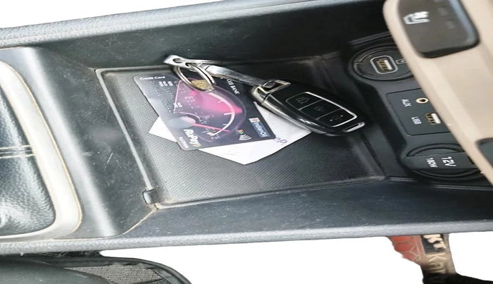 2018 Hyundai Verna 1.6 VTVT SX O, Petrol, Manual, 36,039 km, interior