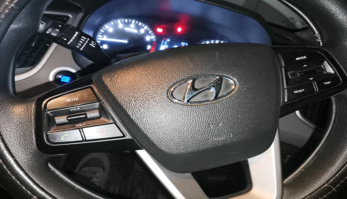 2018 Hyundai Creta SX PLUS 1.6 PETROL, Petrol, Manual, 1,07,467 km, interior