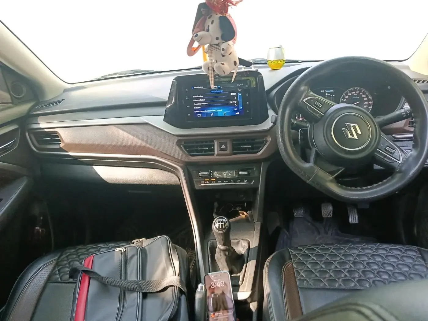 2022 Maruti BREZZA ZXI, Petrol, Manual, 24,852 km, interior