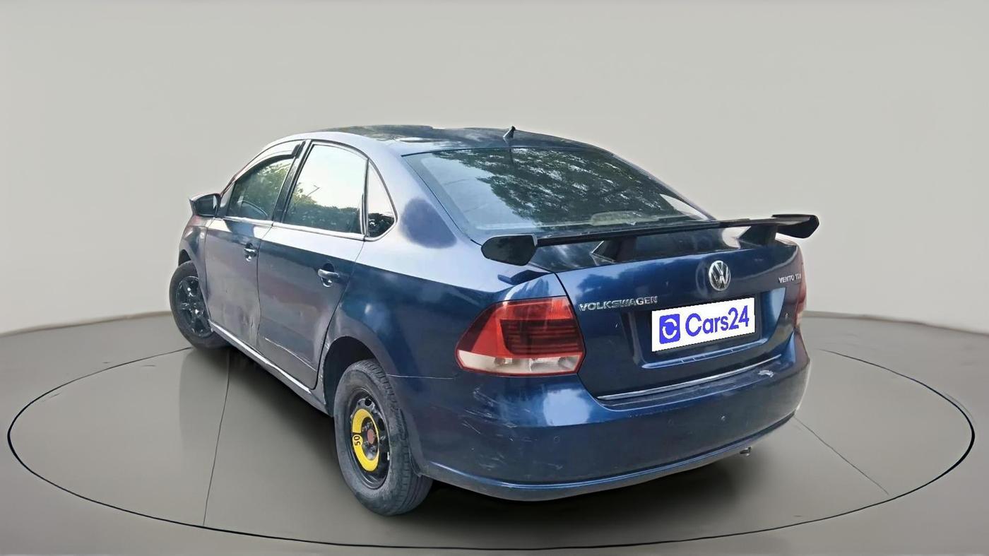 2014 Volkswagen Vento COMFORTLINE DIESEL 1.6, Diesel, Manual, 1,74,673 km, exterior