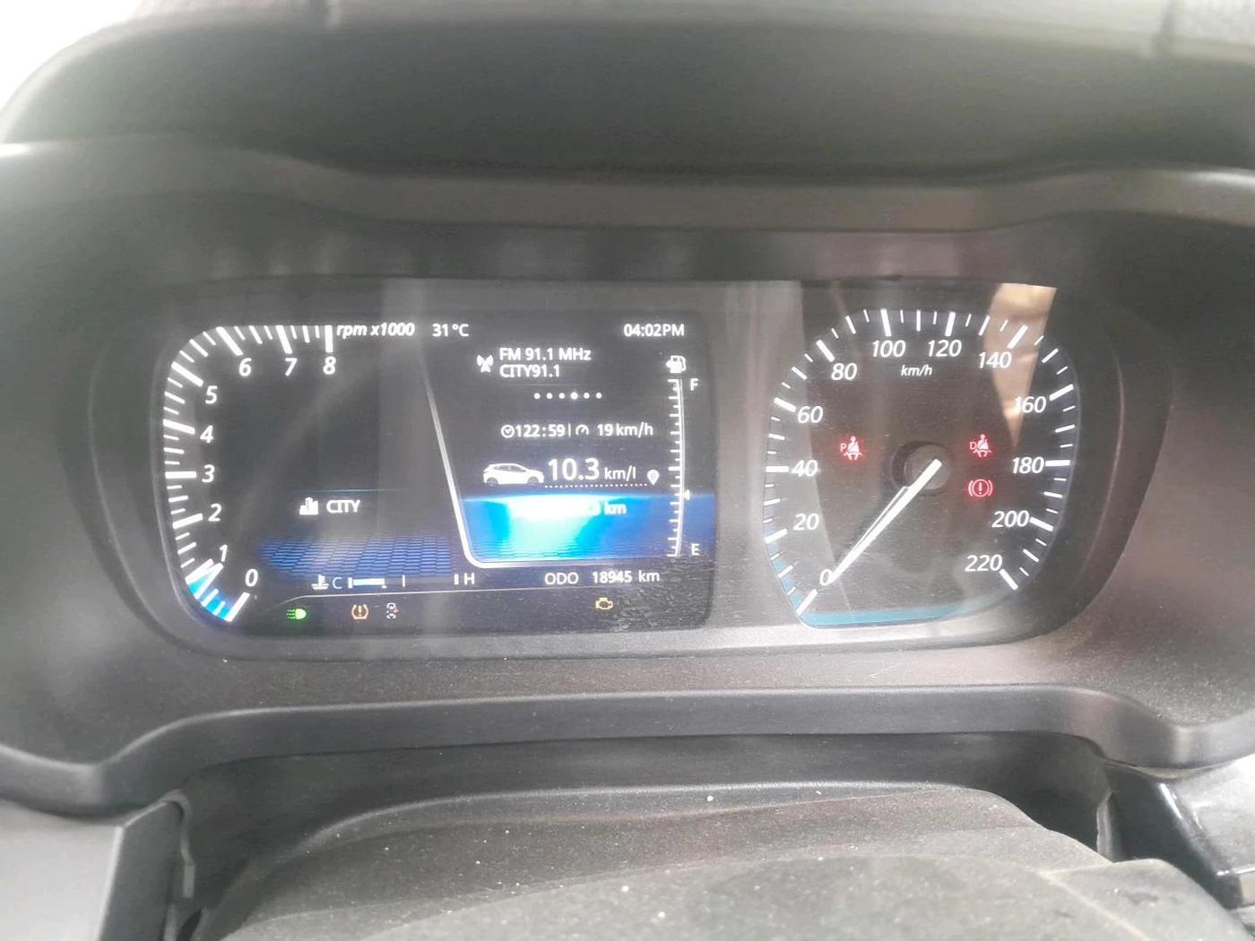 2023 Tata ALTROZ XZ + SUNROOF, Petrol, Manual, 18,945 km, interior
