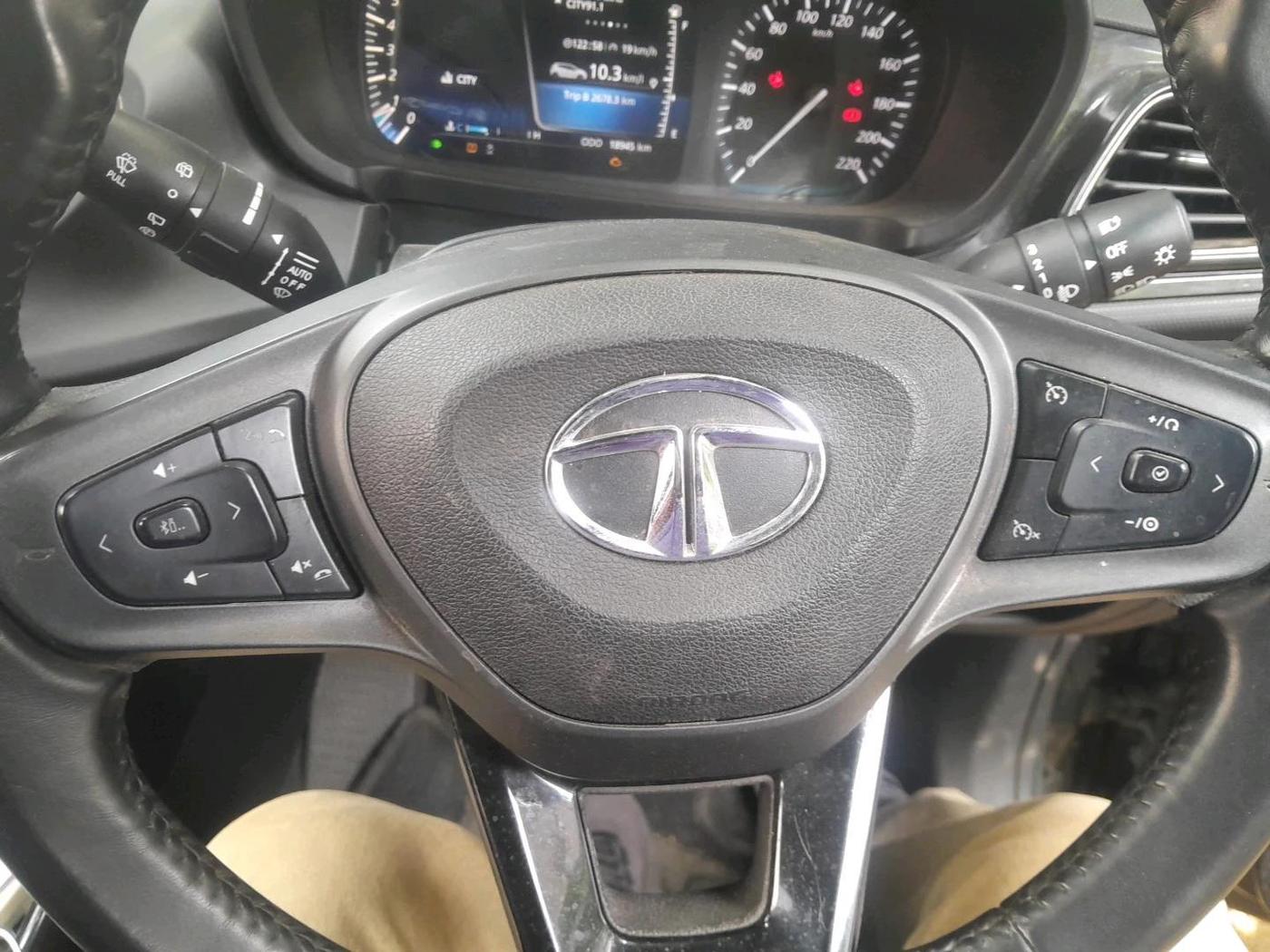 2023 Tata ALTROZ XZ + SUNROOF, Petrol, Manual, 18,945 km, interior
