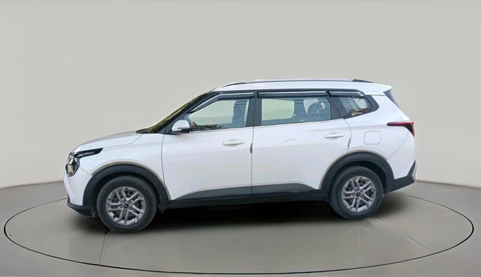 2022 KIA CARENS PRESTIGE 1.5 DIESEL 7 STR, Diesel, Manual, 1,06,835 km, exterior