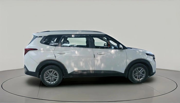 2022 KIA CARENS PRESTIGE 1.5 DIESEL 7 STR, Diesel, Manual, 1,06,835 km, exterior