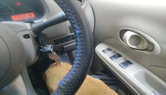 2011 Nissan Sunny XL, Petrol, Manual, 76,708 km, interior