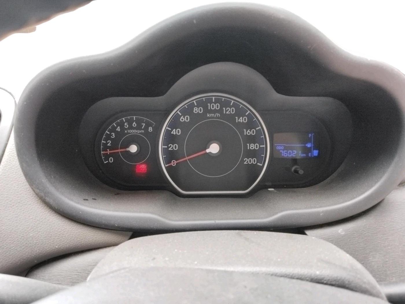 2012 Hyundai i10 MAGNA 1.2, Petrol, Manual, 76,021 km, interior