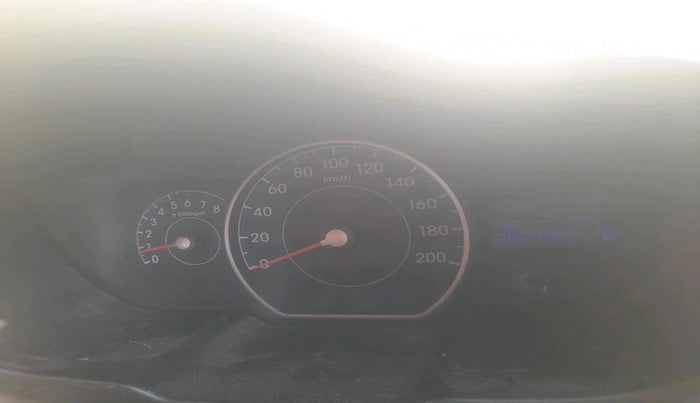 2016 Hyundai i10 SPORTZ 1.1, Petrol, Manual, 3,50,475 km, interior