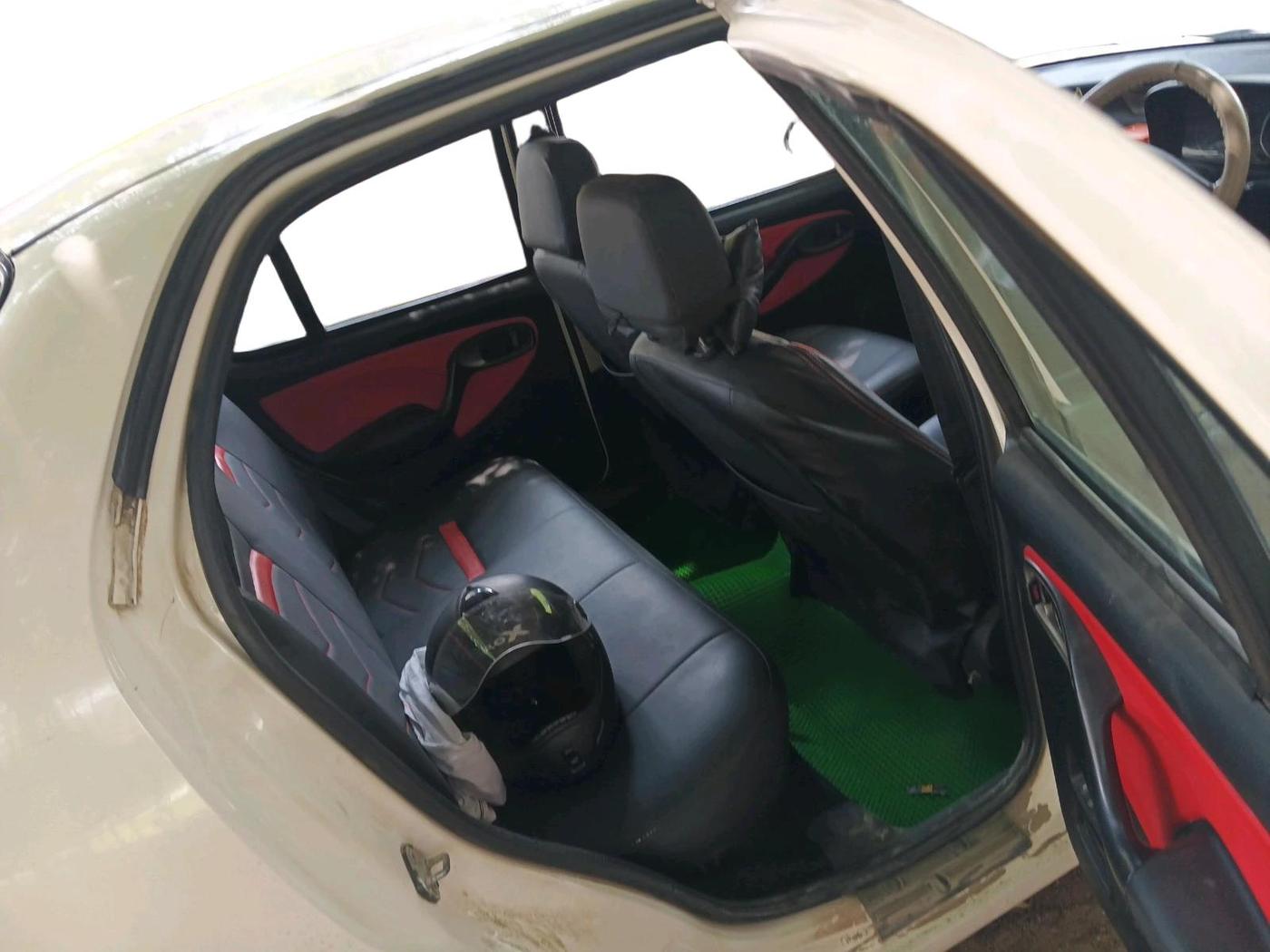 2014 Tata Indigo ECS LX CR4, Diesel, Manual, 1,06,439 km, interior