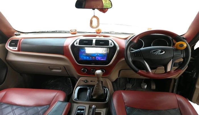 2017 Mahindra TUV300 T6 PLUS, Diesel, Manual, 9,002 km, interior