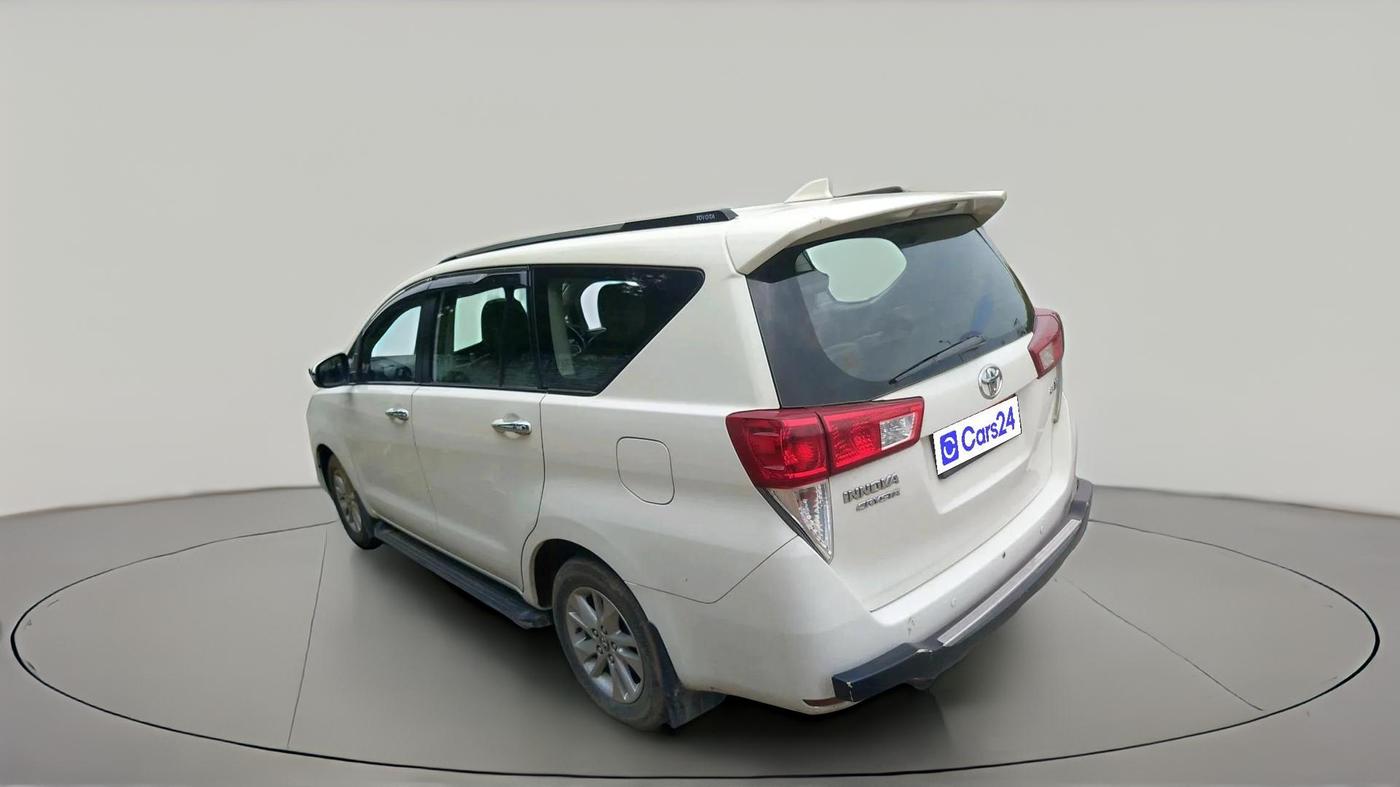 2018 Toyota Innova Crysta 2.4 GX 7 STR, Diesel, Manual, 1,68,746 km, exterior