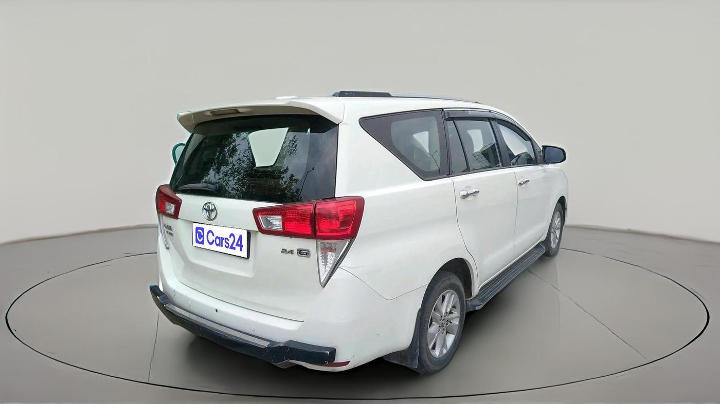 2018 Toyota Innova Crysta 2.4 GX 7 STR, Diesel, Manual, 1,68,746 km, exterior