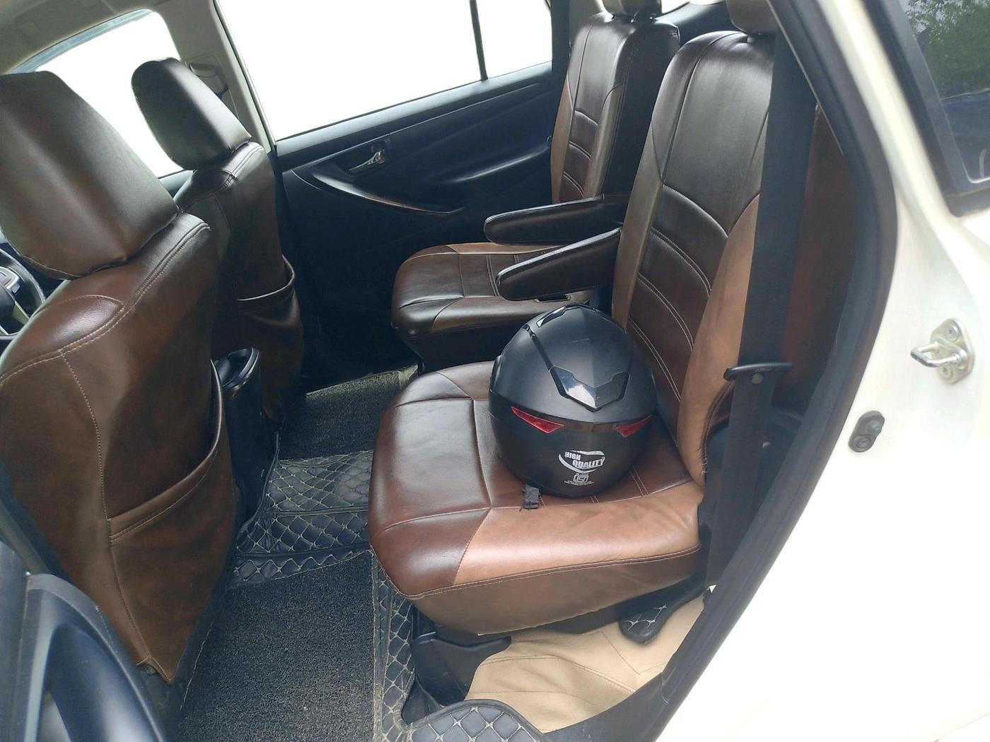 2018 Toyota Innova Crysta 2.4 GX 7 STR, Diesel, Manual, 1,68,746 km, interior