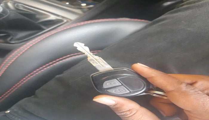 2015 Maruti Swift VDI, Diesel, Manual, 1,27,049 km, interior