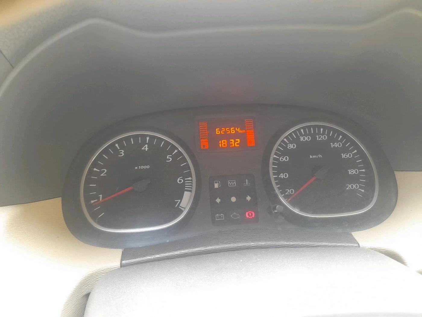 2013 Renault Duster RXL PETROL, Petrol, Manual, 62,564 km, interior