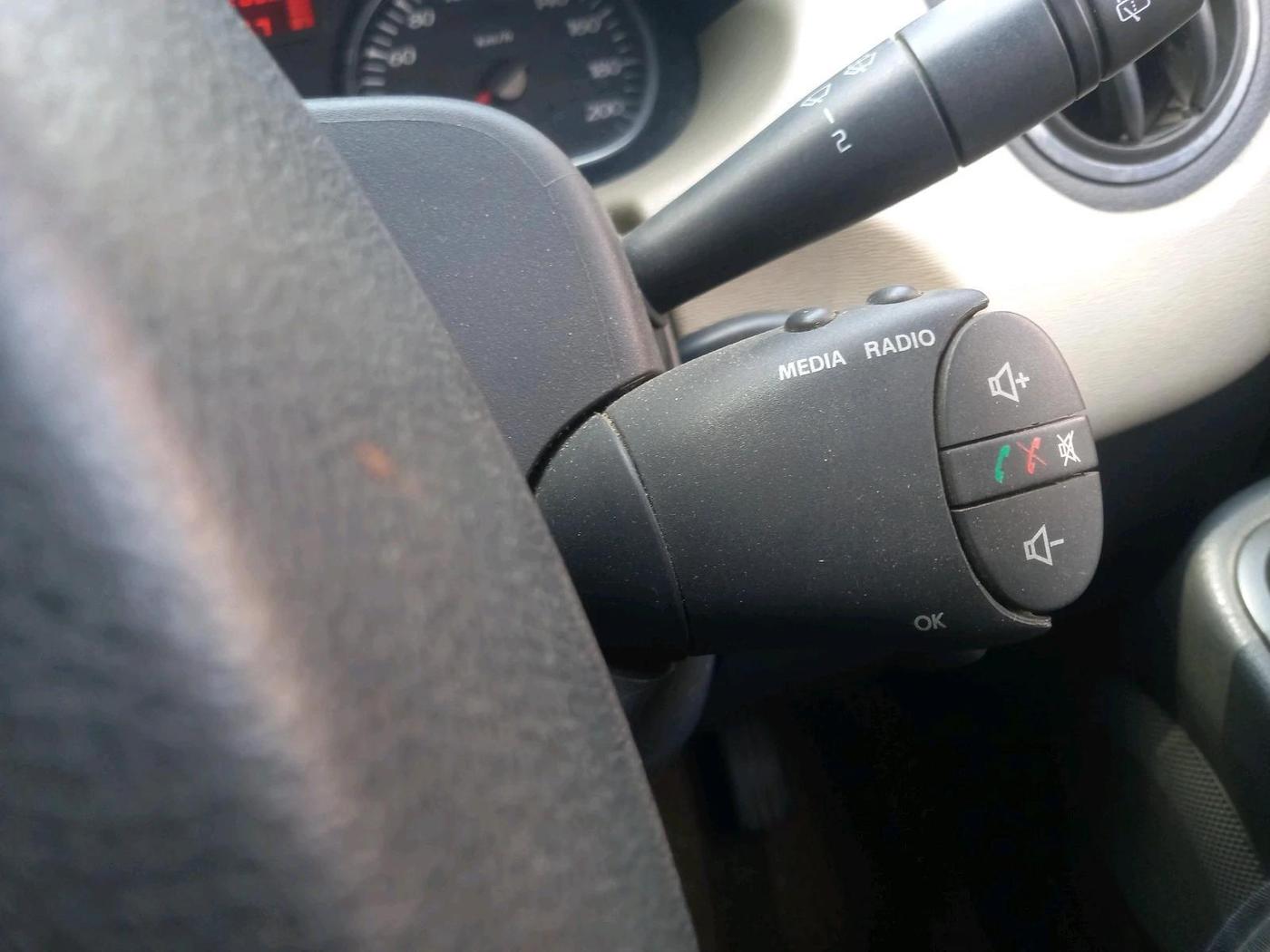 2013 Renault Duster RXL PETROL, Petrol, Manual, 62,564 km, interior