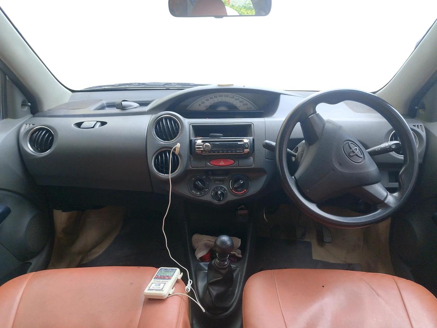 2012 Toyota Etios Liva GD, Diesel, Manual, 1,64,471 km, interior