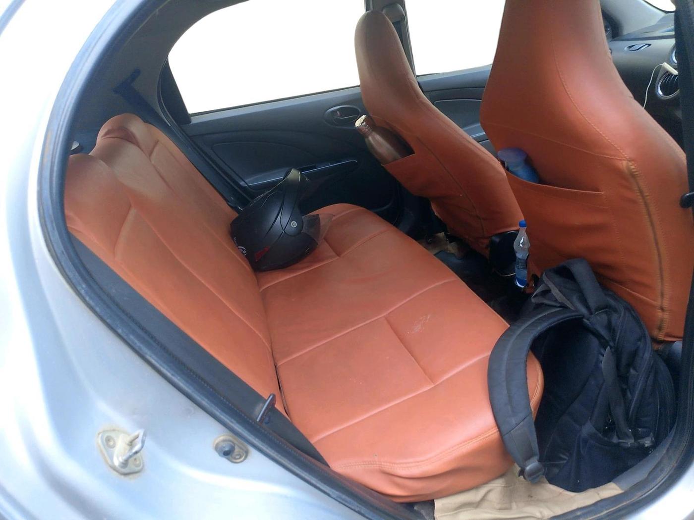2012 Toyota Etios Liva GD, Diesel, Manual, 1,64,471 km, interior