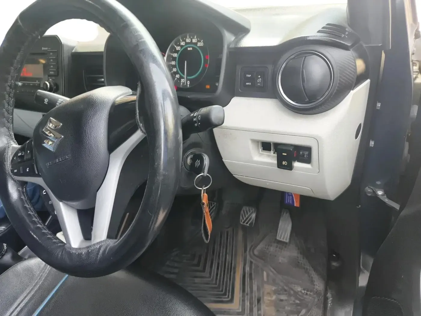 2019 Maruti IGNIS DELTA 1.2, Petrol, Manual, 69,800 km, interior