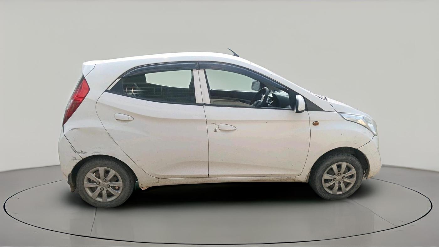 2011 Hyundai Eon SPORTZ, Petrol, Manual, 92,134 km, exterior