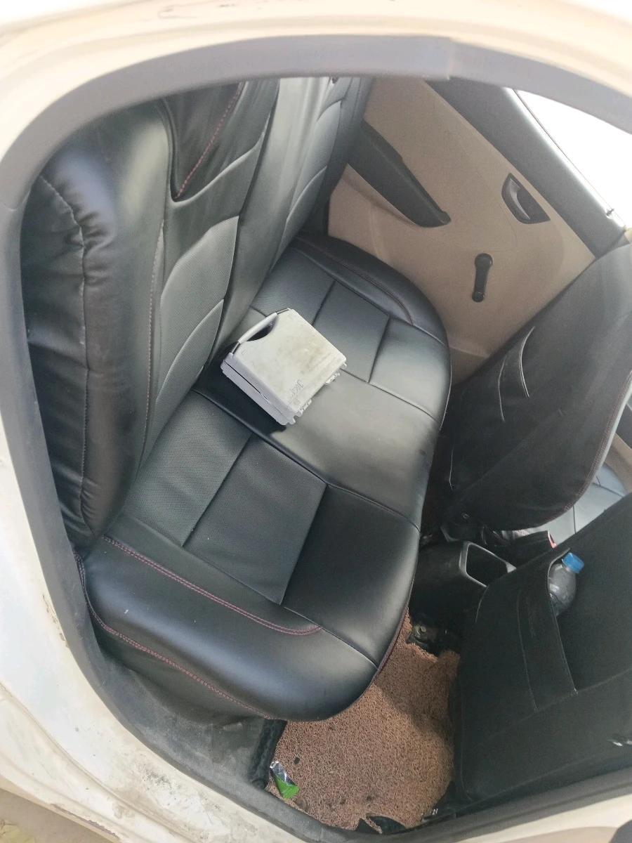 2011 Hyundai Eon SPORTZ, Petrol, Manual, 92,134 km, interior
