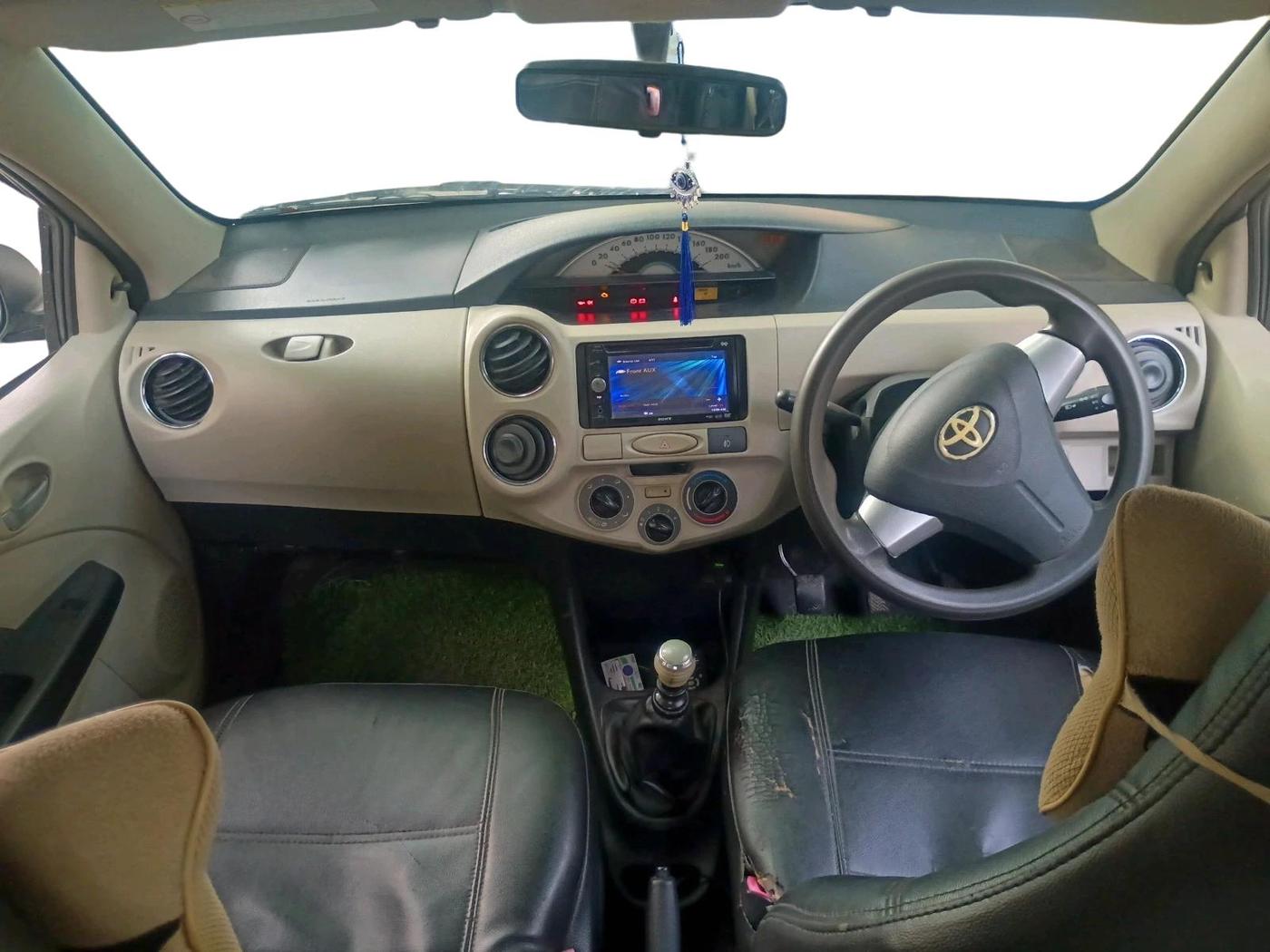 2012 Toyota Etios GD SP, Diesel, Manual, 66,420 km, interior