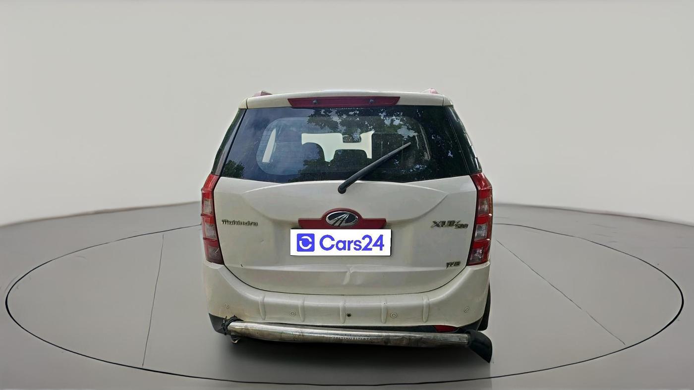 2014 Mahindra XUV500 W8, Diesel, Manual, 2,81,857 km, exterior