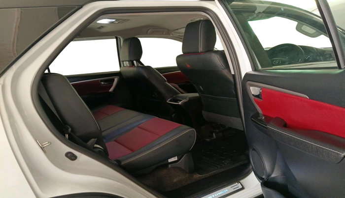 2026 Toyota Fortuner Leader Edition 4X2 MT 2.8, Diesel, Manual, 3,389 km, interior