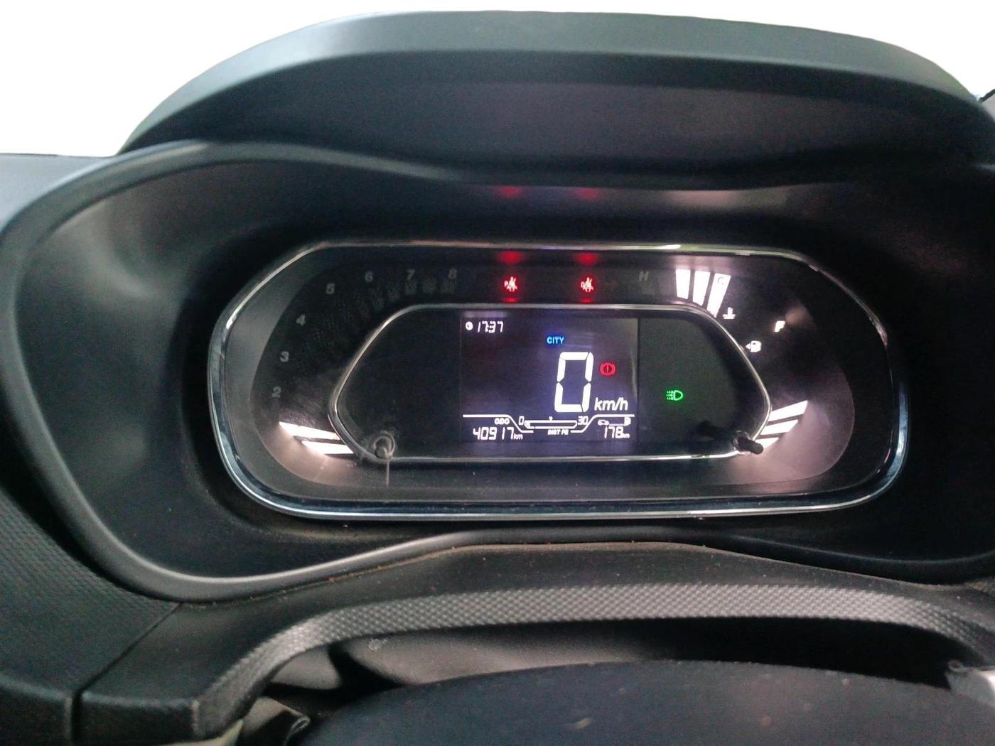2022 Tata NEXON XZ PLUS PETROL, Petrol, Manual, 40,917 km, interior