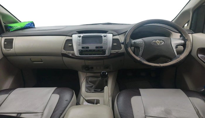 2013 Toyota Innova 2.5 VX 7 STR, Diesel, Manual, 1,36,535 km, interior