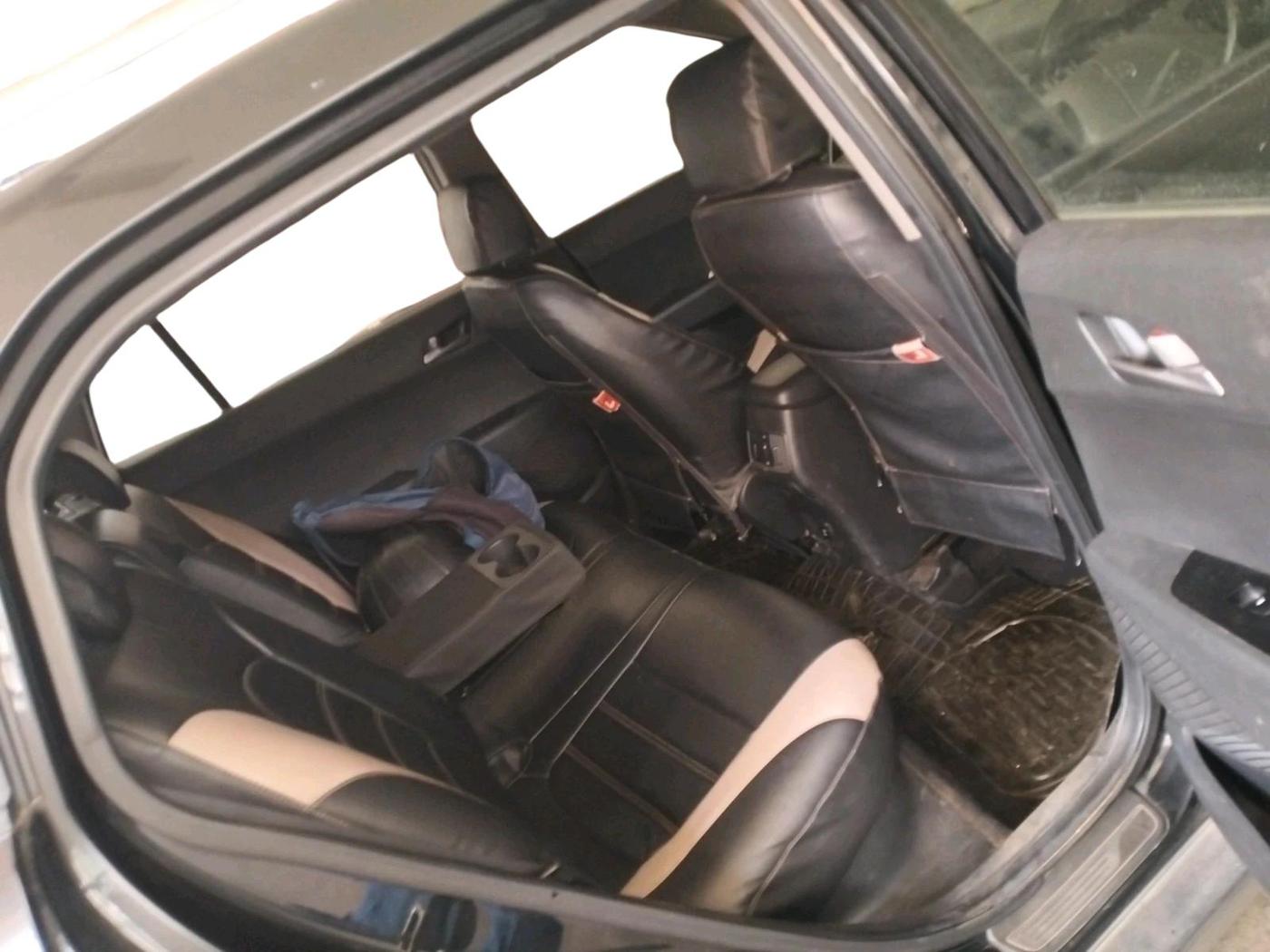 2015 Hyundai Creta  SX 1.6 Petrol , Petrol, Manual, 94,377 km, interior