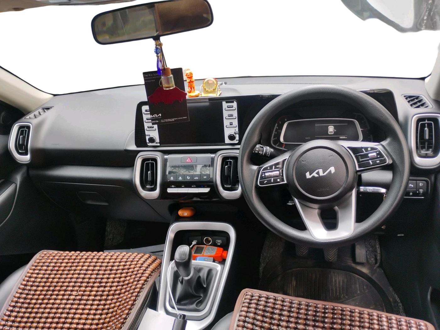 2025 KIA SONET HTK (O) 1.5 Diesel MT, Diesel, Manual, 18,839 km, interior