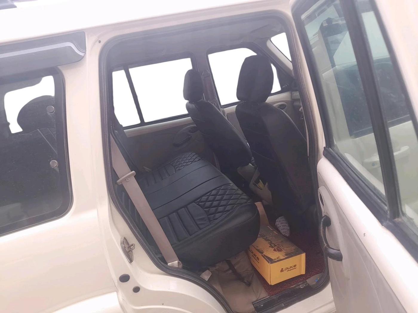 2019 Mahindra Scorpio S3, Diesel, Manual, 1,72,937 km, interior