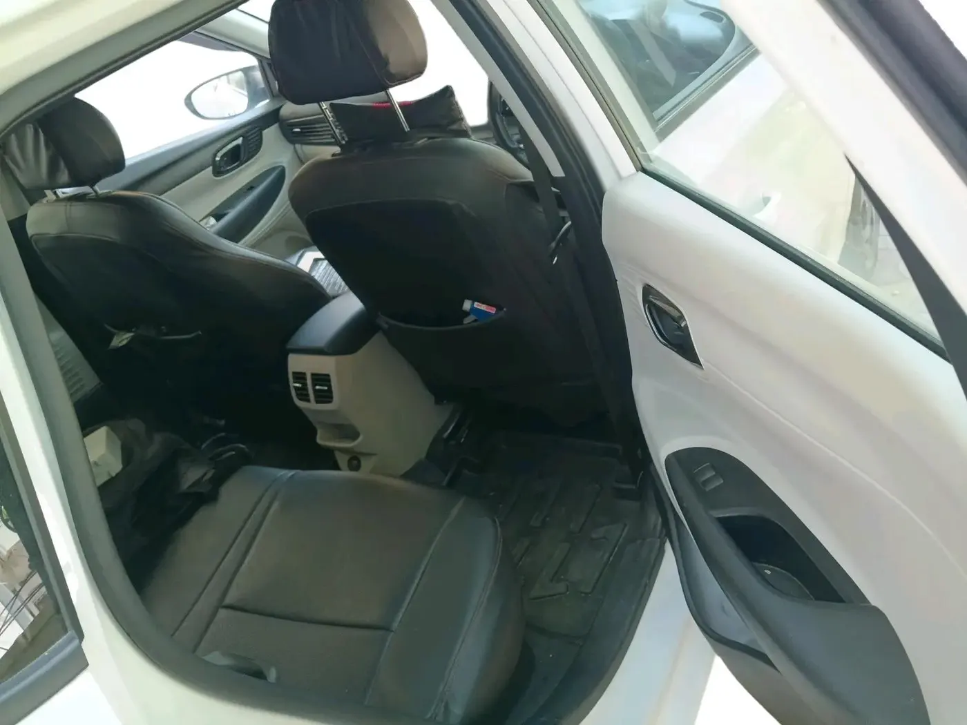 2024 Hyundai NEW I20 MAGNA 1.2 MT, Petrol, Manual, 13,466 km, interior