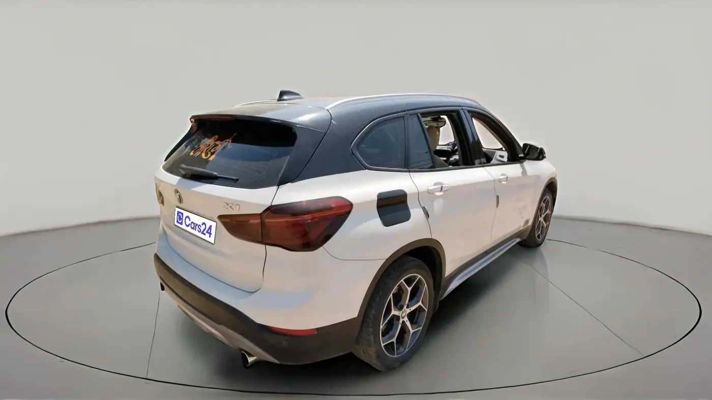 2017 BMW X1 sDrive 20d x Line, Diesel, Automatic, 88,759 km, exterior