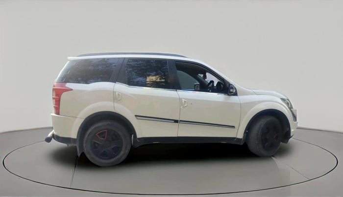 2018 Mahindra XUV500 W6, Diesel, Manual, 1,19,619 km, exterior