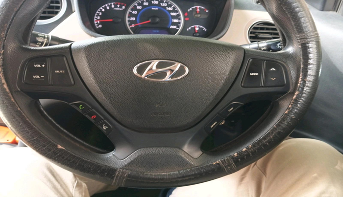 2017 Hyundai Grand i10 SPORTZ (O) 1.2 KAPPA VTVT, Petrol, Manual, 57,315 km, interior
