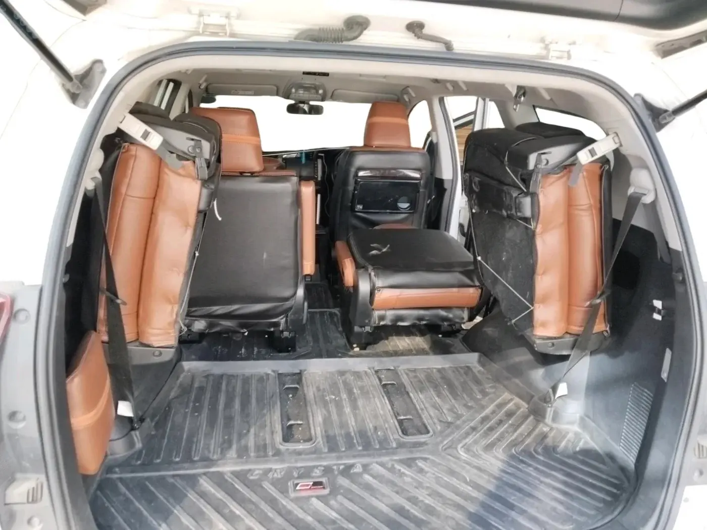 2021 Toyota Innova Crysta 2.4 ZX 7 STR, Diesel, Manual, 33,382 km, interior