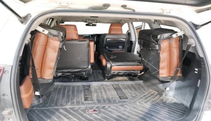 2021 Toyota Innova Crysta 2.4 ZX 7 STR, Diesel, Manual, 33,382 km, interior